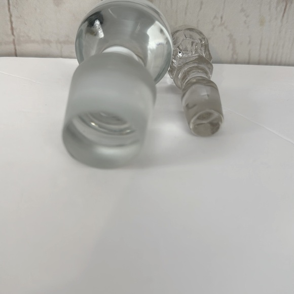 Vintage Clear Glass Bottle Stoppers Decanter Bulbous Lids - Picture 5 of 8